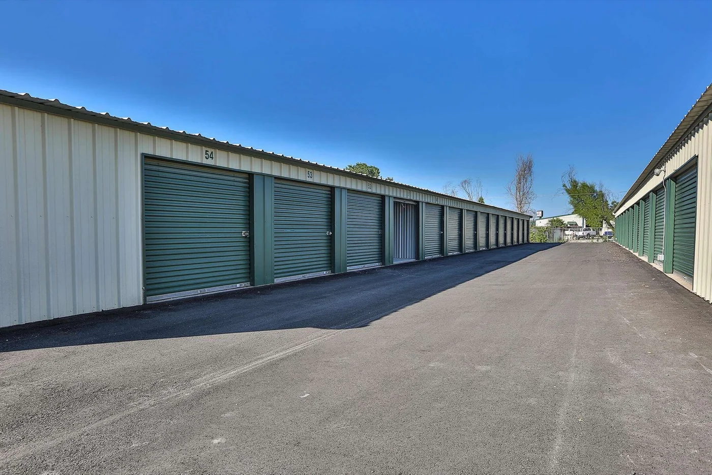 Drive-up storage units with roll-up doors at Western Hills Trail